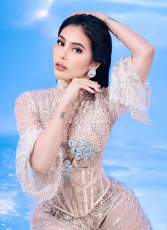 Summer full service just arrived - escort in Singapore Photo 8 of 12