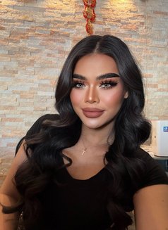 Sydney Lady Boy - Masajista in Dubai Photo 3 of 8