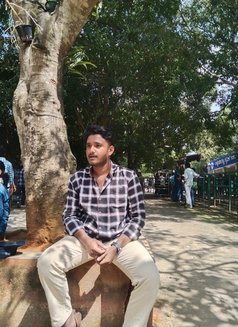 Syed - Male escort in Bangalore Photo 3 of 8