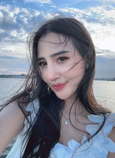 Syifa - escort in Singapore Photo 1 of 9