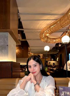 Syifa - escort in Singapore Photo 5 of 9