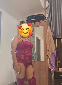 Syini 3some Cupol Massge Group Sex - escort in Dubai Photo 21 of 22