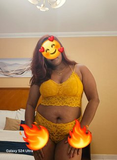 Syini 3some Cupol Massge Group Sex - escort in Dubai Photo 26 of 27