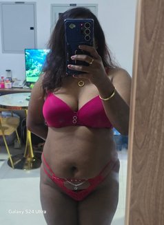 Syini 3some Cupol Massge Group Sex - puta in Dubai Photo 25 of 26