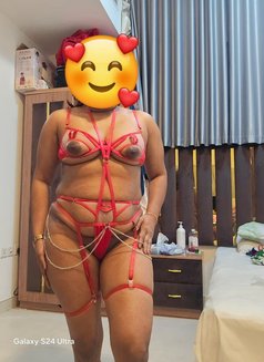 Syini 3some Cupol Massge Group Sex - escort in Dubai Photo 30 of 30