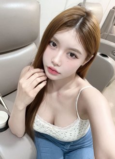 Sylvia - escort in Guangzhou Photo 1 of 4