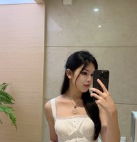 Sylvia - puta in Guangzhou