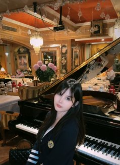 Sylvia - escort in Guangzhou Photo 4 of 4
