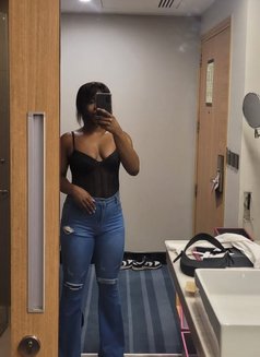 Sylvia - escort in New Delhi Photo 1 of 6