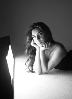 Sylvia - escort in Phuket Photo 3 of 7