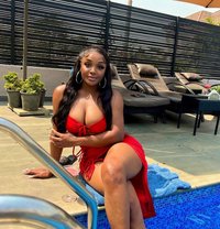 favour, Aziba out call and in call - escort in Muscat