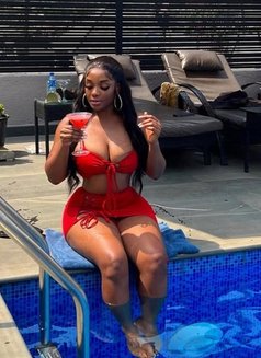 favour, Aziba out call and in call - escort in Muscat Photo 2 of 5
