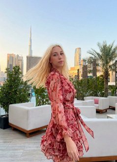 Sylvia - escort in Dubai Photo 2 of 6