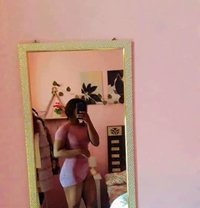 Sylvia12 - companion in New Delhi