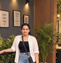 Syra Cam Show Real Meet - puta in Hyderabad