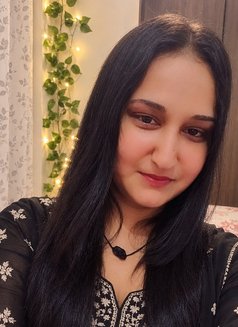 Syra Cam Show Real Meet - escort in Hyderabad Photo 3 of 4