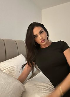 Syrane - escort in Muscat Photo 4 of 5