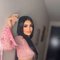 Seline سيلين - puta in Dubai Photo 2 of 6