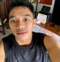 Szxiam - masseur in Makati City