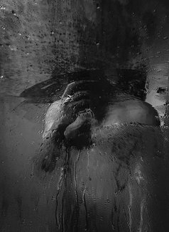 Szxiam - masseur in Makati City Photo 6 of 8