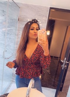 Piu TGirl - Transsexual escort in Indore Photo 5 of 13