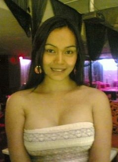 YAPARIKAWAI(JUST ARRIVE) - Transsexual escort in Manila Photo 15 of 19