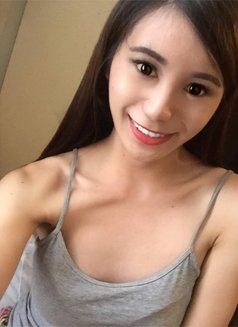Ts Angel - Transsexual escort in Makati City Photo 1 of 5