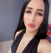 Sintia - escort in Beirut