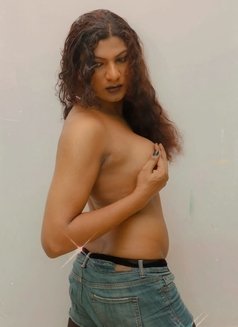 Tabu - Transsexual escort in Mumbai Photo 4 of 19