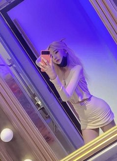 Taeri - Transsexual escort in Phuket Photo 5 of 8