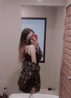 Taeri - Transsexual escort in Phuket Photo 6 of 8