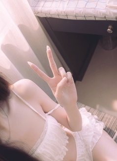 Taeri - Transsexual escort in Phuket Photo 12 of 12