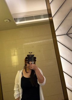 TAHE Live Cam • Real Meet Guwahati - puta in Guwahati Photo 3 of 11