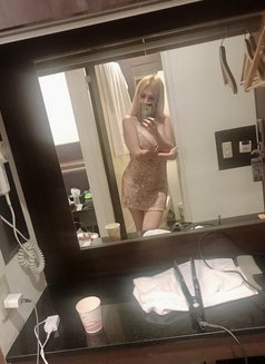 Taichung now4U - Transsexual escort in Taipei Photo 12 of 14