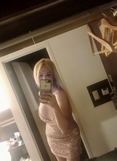 Taichung now4U - Transsexual escort in Taipei Photo 13 of 14