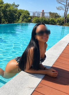 Tainá Tantric Massage - masseuse in Lisbon Photo 4 of 6