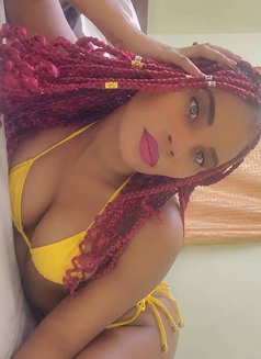 Taina, Hot African Escort - puta in Gurgaon Photo 3 of 3