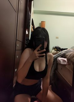 Taiwanese Girls, Baby - escort agency in Taipei Photo 3 of 3