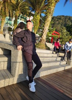 Taiwanese Student “Lyon” - Male escort in Taipei Photo 8 of 10