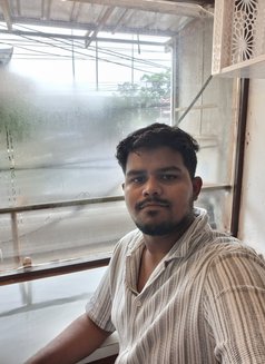 Taizer - Acompañantes masculino in Kolkata Photo 4 of 5