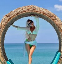 Taki full service - escort in Doha Photo 6 of 10