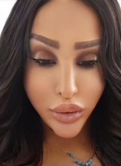 Tala - Transsexual escort in Beirut Photo 1 of 3