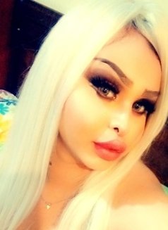 Tala - Transsexual escort in Beirut Photo 3 of 3