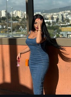 NooR - escort in Amman Photo 4 of 9