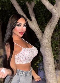 NooR - escort in Amman Photo 8 of 9
