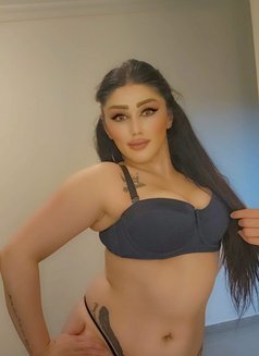 Tala - escort in Beirut Photo 5 of 7