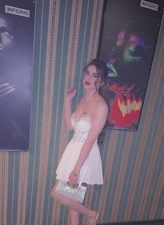 Tala - Transsexual escort in Riyadh Photo 14 of 18