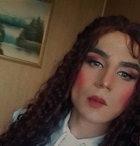 talaa22cm - Transsexual escort in Beirut