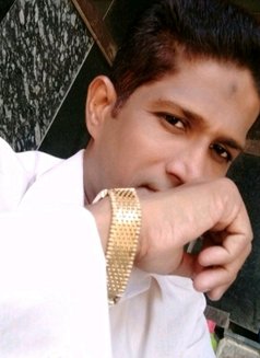 Talha Vohra - Acompañantes masculino in Mumbai Photo 1 of 6