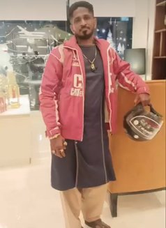 Talha Vohra - Acompañantes masculino in Mumbai Photo 2 of 6